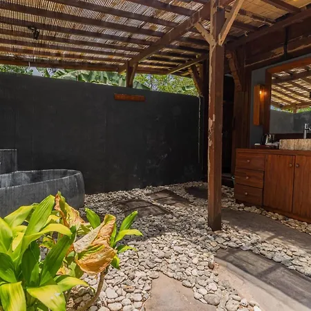 Appartement Annaya House à Batumadeg Extérieur photo