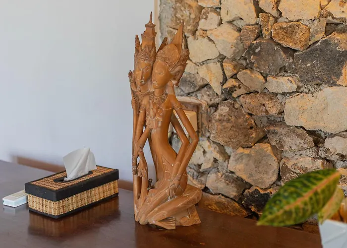 Annaya House