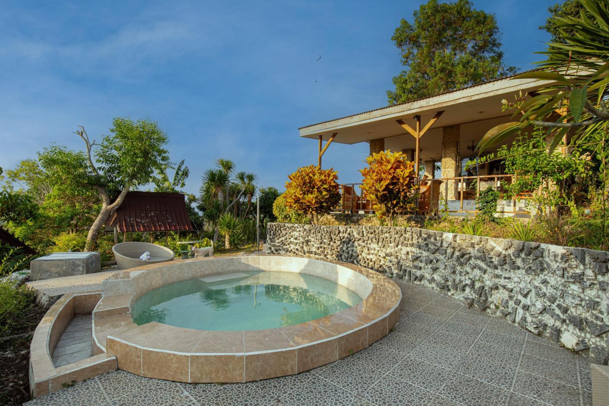 Annaya House
